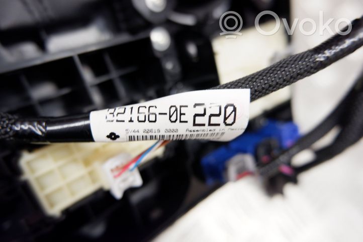 Toyota Highlander XU70 Ātrumu pārslēgšanas sviras dekoratīvā apdare (āda, uzgalis) 588040E640