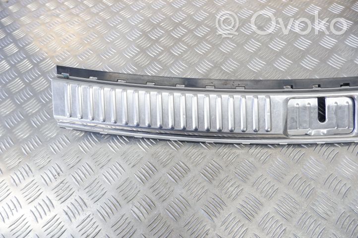 Volkswagen Touareg II Altro elemento di rivestimento bagagliaio/baule 7P0863459E