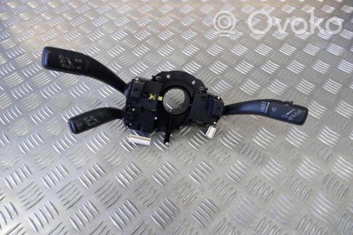 Volkswagen Touareg II Manetka / Przełącznik kierunkowskazów wycieraczek 7P6953502