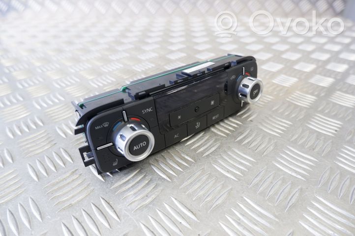 Volkswagen Touareg II Climate control unit 7P6907040BK