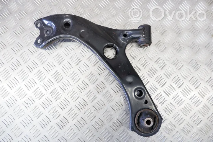 Toyota Prius (XW50) Front lower control arm/wishbone 4806947060