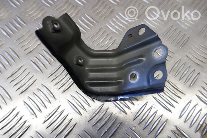 Lexus RX 450H Supporto di montaggio del parafango 5371748070