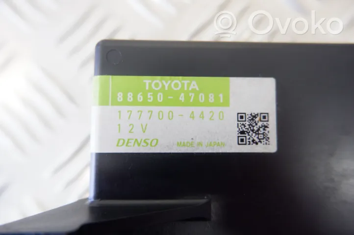 Toyota Prius (XW30) Kondicionieriaus valdymo blokas 8865047081