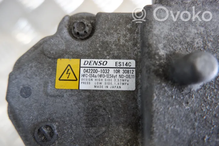 Toyota Prius (XW30) Kompresor / Sprężarka klimatyzacji A/C 0422001032