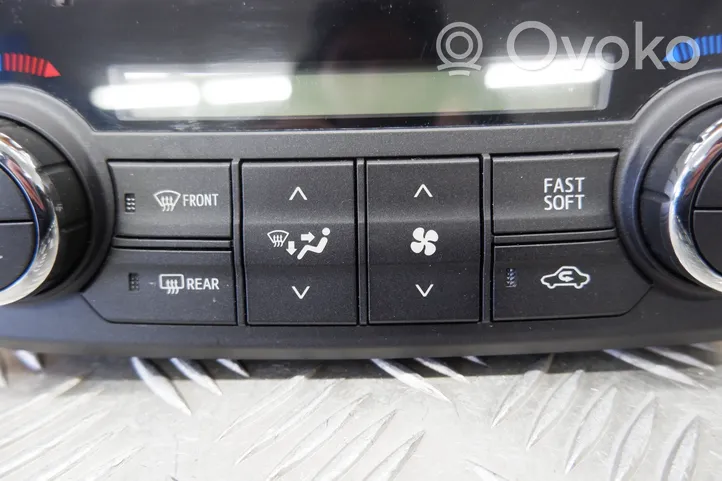 Toyota RAV 4 (XA40) Oro kondicionieriaus/ klimato/ pečiuko valdymo blokas (salone) 5590042440
