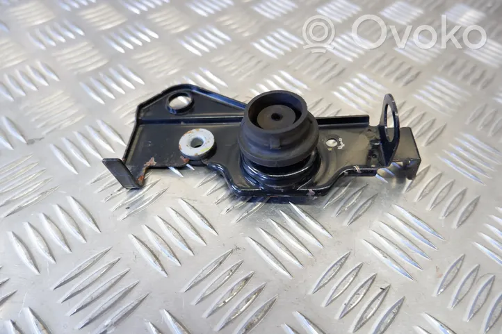 Toyota RAV 4 (XA40) Staffa del pannello di supporto del radiatore 1653426060