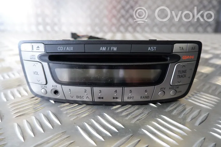 Toyota Aygo AB10 Radio/CD/DVD/GPS-pääyksikkö 861200H010