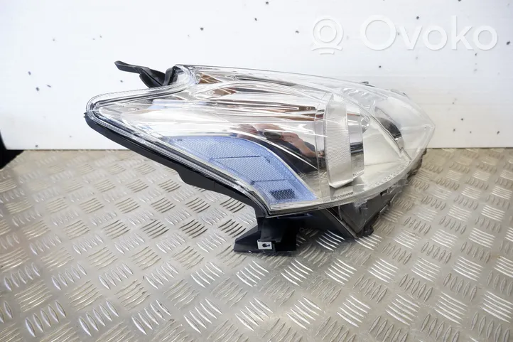 Toyota Prius+ (ZVW40) Lampa przednia 8114047680