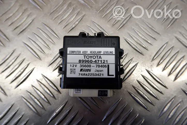 Toyota Prius+ (ZVW40) Modulo luce LCM 8996047121