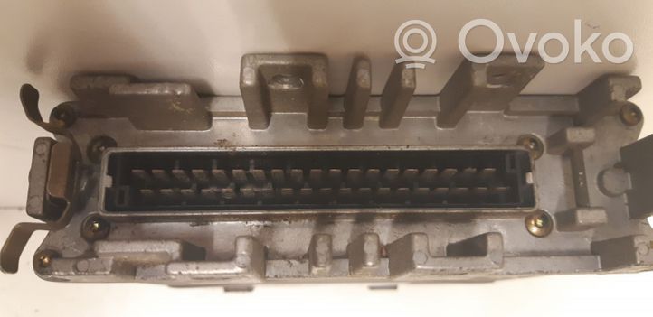 Audi 80 90 S2 B4 Sterownik / Moduł ECU 037906022FM