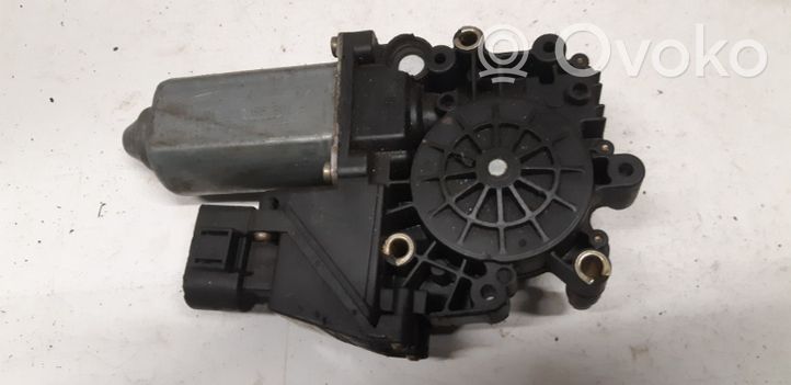 Audi A4 S4 B5 8D Motorino alzacristalli della portiera anteriore 8D0959801B