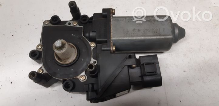 Audi A4 S4 B5 8D Motorino alzacristalli della portiera anteriore 8D0959801B