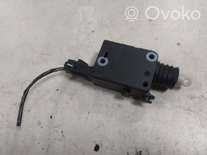 Opel Corsa B Tailgate boot lock/latch motor 90460062