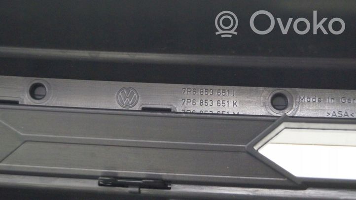 Volkswagen Touareg II Maskownica / Grill / Atrapa górna chłodnicy 7P6853651J