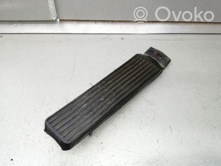 Mercedes-Benz E W124 Pedale dell’acceleratore 1263000504