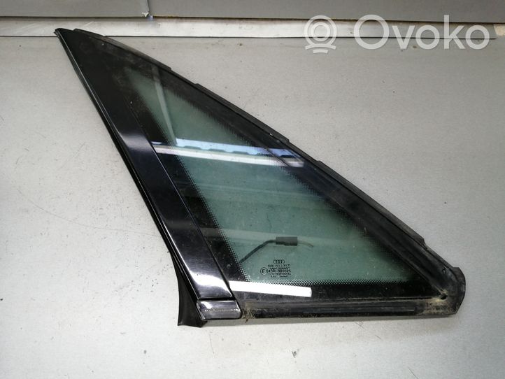 Audi A8 S8 D2 4D Fenêtre latérale avant / vitre triangulaire 4D0845299AE