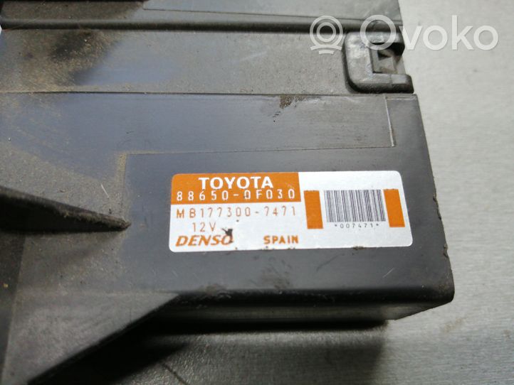 Toyota Corolla Verso AR10 Steuergerät Klimaanlage / Heizung / Lüftung 886500F030