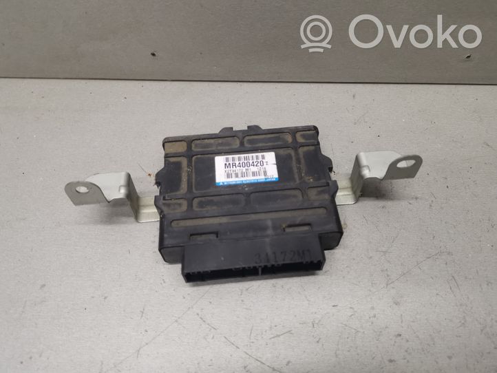 Mitsubishi Pajero Unidad de control/módulo del ABS MR400420