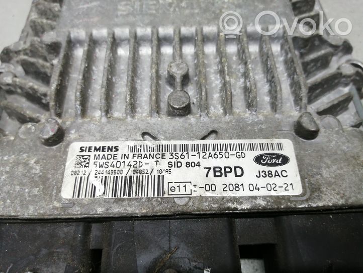 Ford Fusion Dzinēja vadības bloks 3S6112A650GD