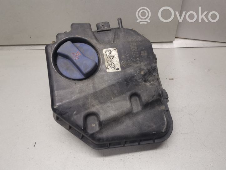 Volkswagen Touareg I Vase d'expansion / réservoir de liquide de refroidissement 7L0121407E