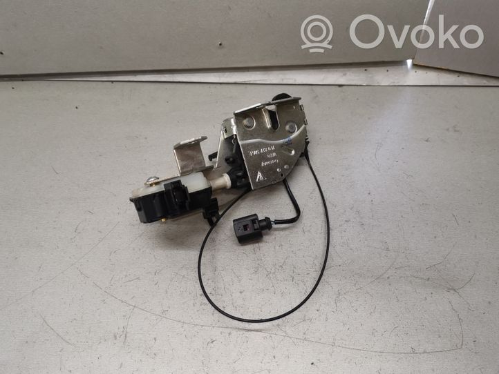 Volkswagen Touareg I Loquet de verrouillage de hayon 7L0827506E