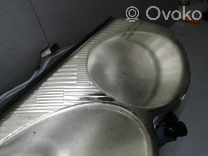 Chrysler 300M Lampa przednia 04780002AD