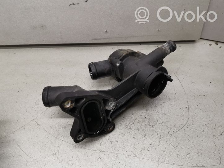 Volkswagen Polo IV 9N3 Termostato/alloggiamento del termostato 03C121111B