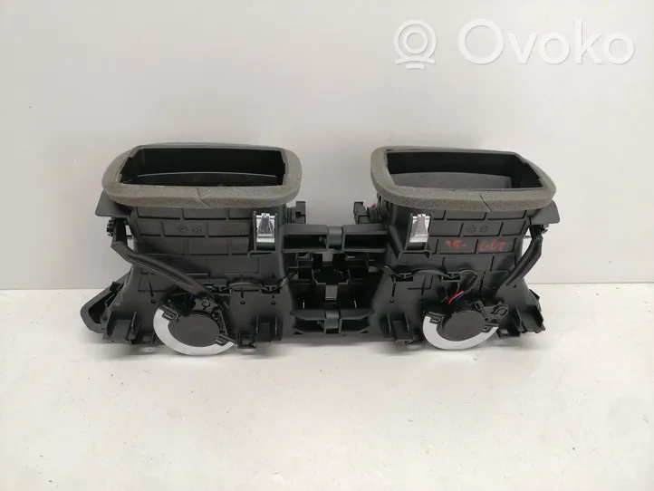 BMW X3 G01 Centrinės oro grotelės 9363444