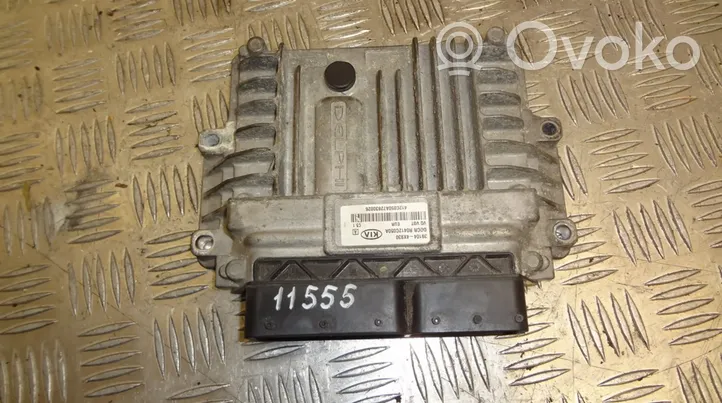 KIA Carnival Calculateur moteur ECU R0412C050A