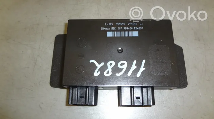 Volkswagen PASSAT B5 Door central lock control unit/module 