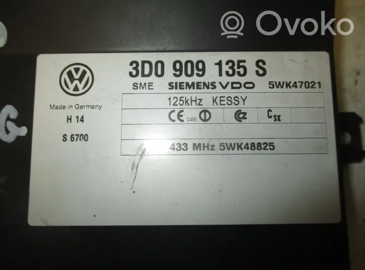 Volkswagen Touareg I Unité de commande / module de verrouillage centralisé porte 5WK47021