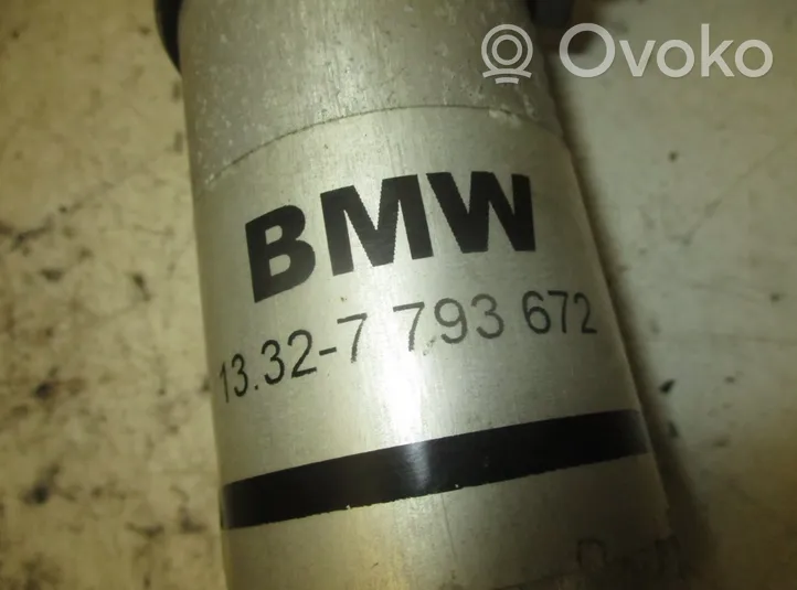 BMW 3 E90 E91 Pompa paliwa w zbiorniku 
