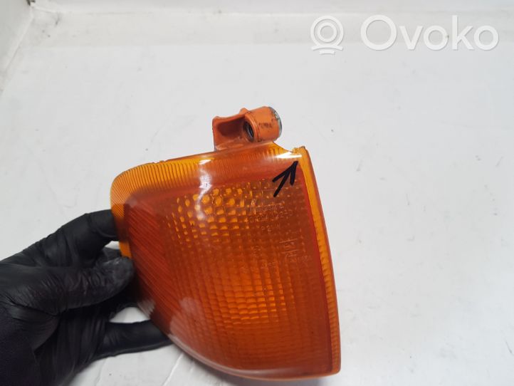 Ford Escort Indicatore di direzione anteriore 20294122D