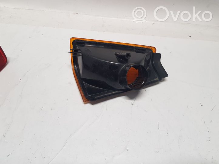 Volvo 340 -  360 Indicatore di direzione anteriore 42636R6