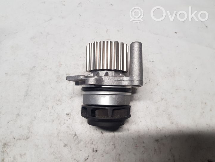 Audi A3 S3 A3 Sportback 8P Water pump PA905