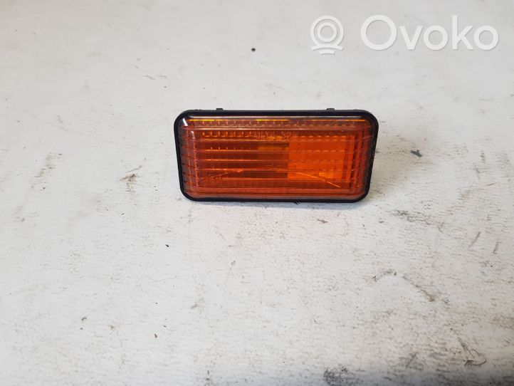 Volkswagen PASSAT B3 Front fender indicator light 357949117