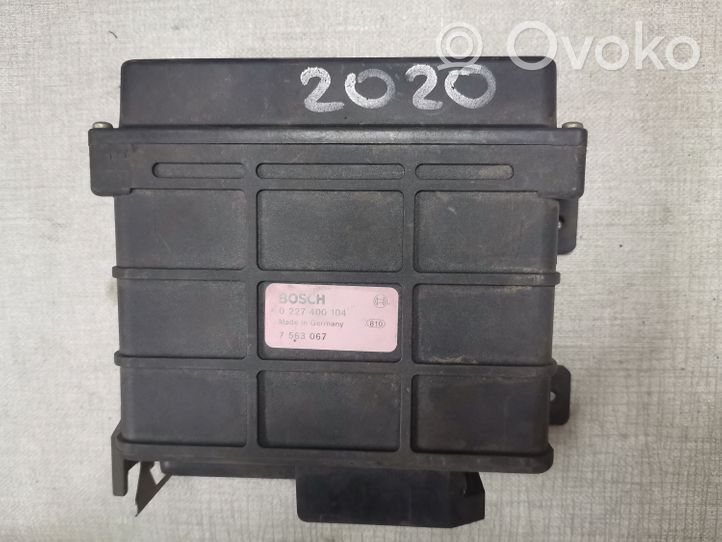 Saab 9000 CC Sterownik / Moduł ECU 0227400104