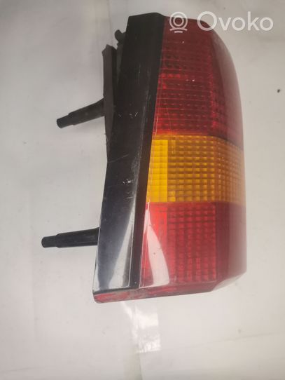 Ford Orion Lampa tylna 86AG13A602