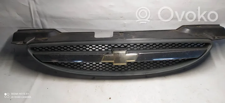 Chevrolet Aveo Maskownica / Grill / Atrapa górna chłodnicy 96492235