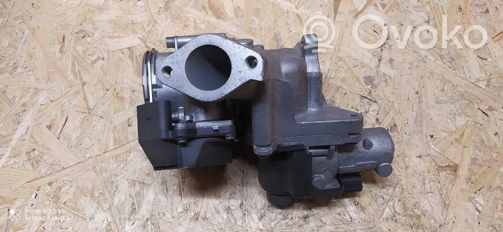 Skoda Octavia Mk2 (1Z) Throttle valve 03g129637a