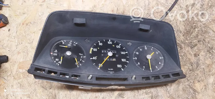 Mercedes-Benz W123 Compteur de vitesse tableau de bord 87001123