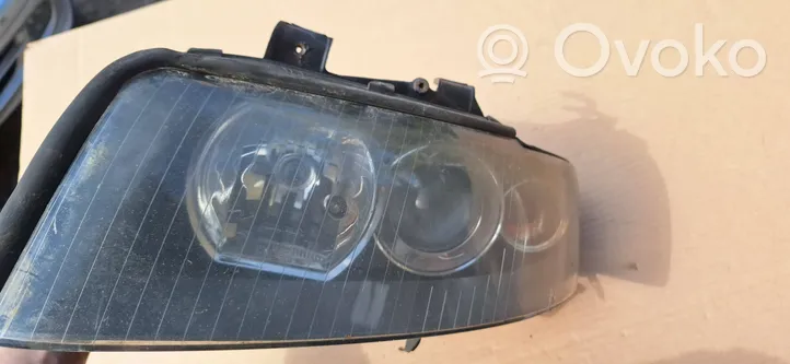 Audi A4 S4 B6 8E 8H Lampa przednia 8E0941003P