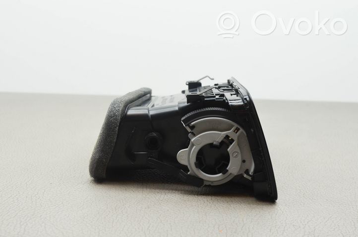 Volkswagen Jetta VI Copertura griglia di ventilazione cruscotto 5C6819704B