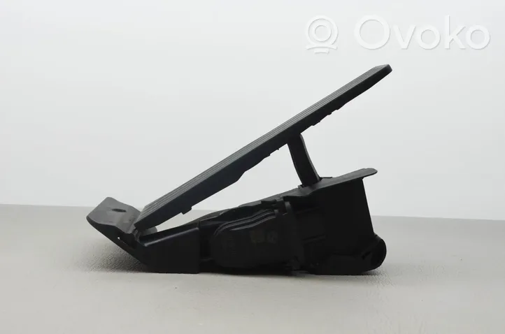 BMW 4 F36 Gran coupe Accelerator throttle pedal 6853176