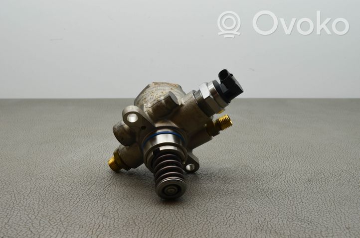 Audi Q7 4M Pompe d'injection de carburant à haute pression 06M127026H