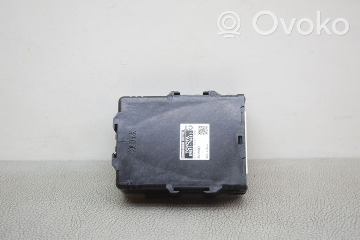 Toyota Prius (XW30) Vaihdelaatikon ohjainlaite/moduuli 8953576010