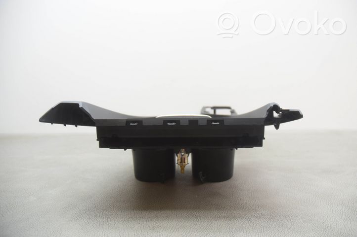 BMW 2 F22 F23 Altri elementi della console centrale (tunnel) 6842324