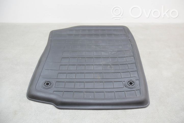 Skoda Rapid (NH) Kit tapis de sol auto 5JB061550