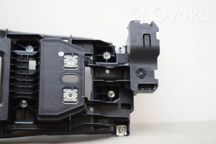 Audi Q5 SQ5 Pavarų dėžės detalė 80B863531A