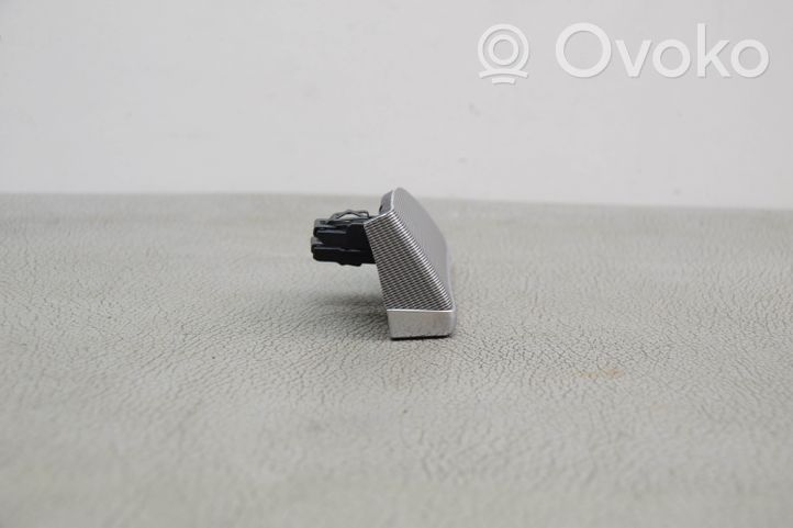 Volvo XC90 Rivestimento del vano portaoggetti del cruscotto 31366520